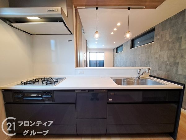 東大阪市中小阪１丁目　新築一戸建て　２号棟
