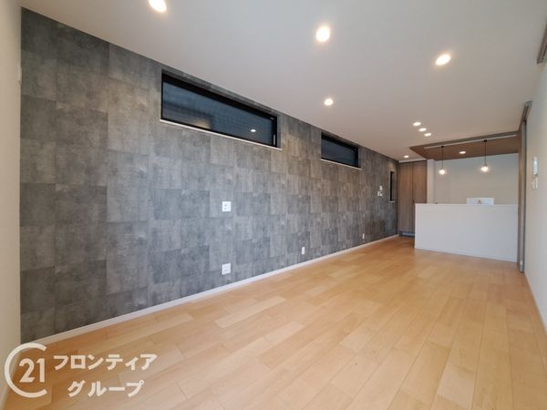 東大阪市中小阪１丁目　新築一戸建て　２号棟