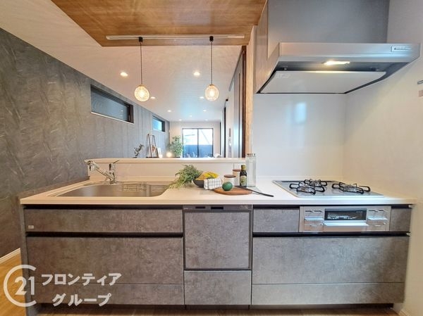 東大阪市中小阪１丁目　新築一戸建て　１号棟