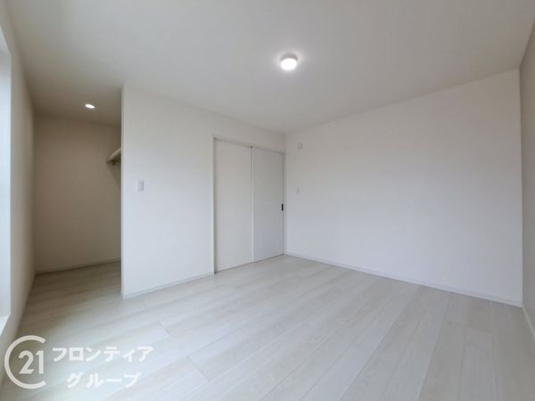 東大阪市岩田町１丁目　新築一戸建て　D号棟