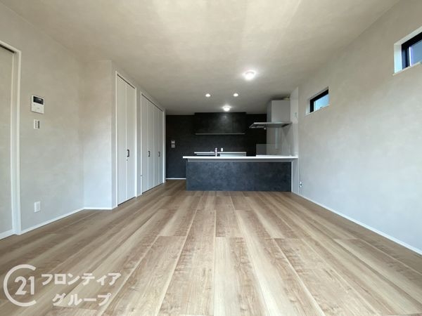 八尾市垣内３丁目　新築一戸建て