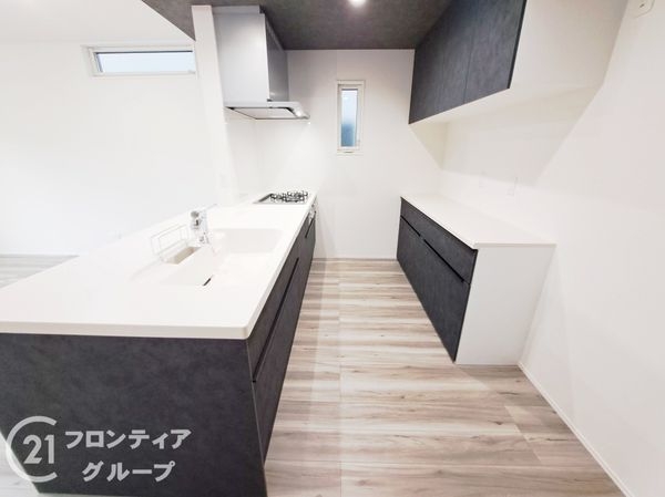 八尾市南植松町５丁目　新築一戸建て