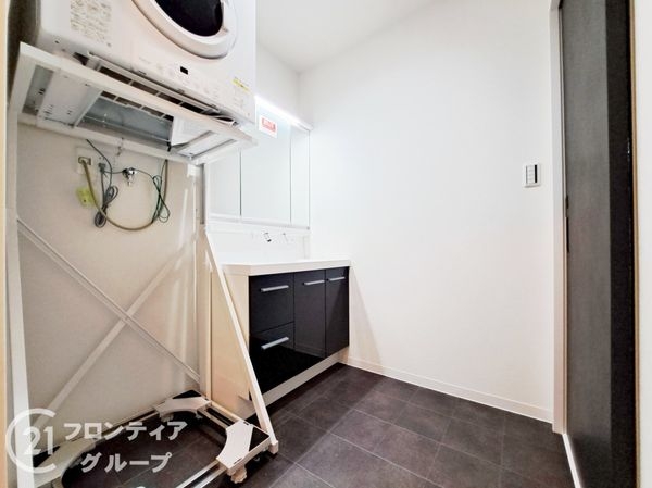 八尾市南植松町5丁目 新築一戸建て(洗面台・洗面所)