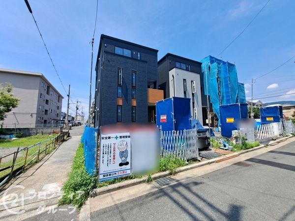 八尾市福万寺町南４丁目　新築一戸建て　全３区画　1号棟