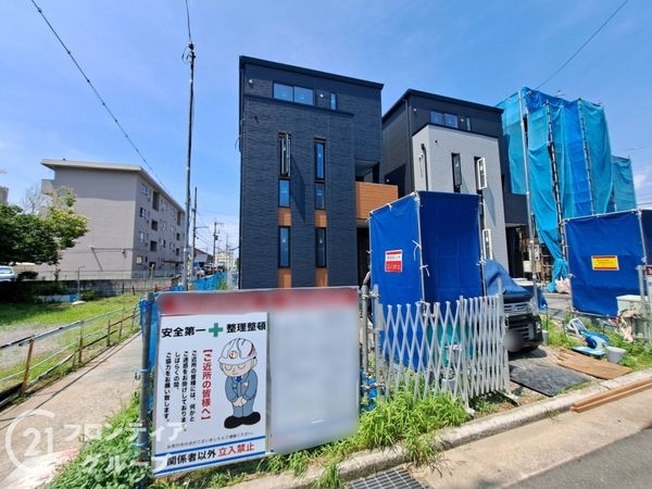 八尾市福万寺町南４丁目　新築一戸建て　全３区画　1号棟