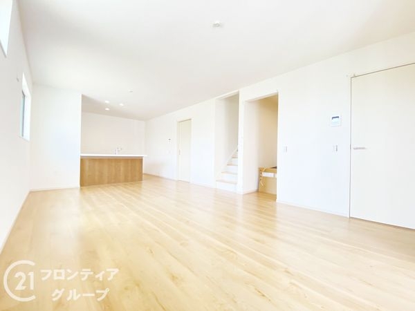 八尾市教興寺４丁目　新築一戸建て　１期　１号棟