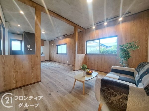東大阪市西岩田１丁目　中古一戸建て