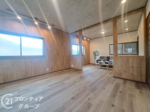東大阪市西岩田１丁目の中古一戸建て
