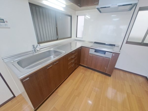 東大阪市松原２丁目の中古一戸建て