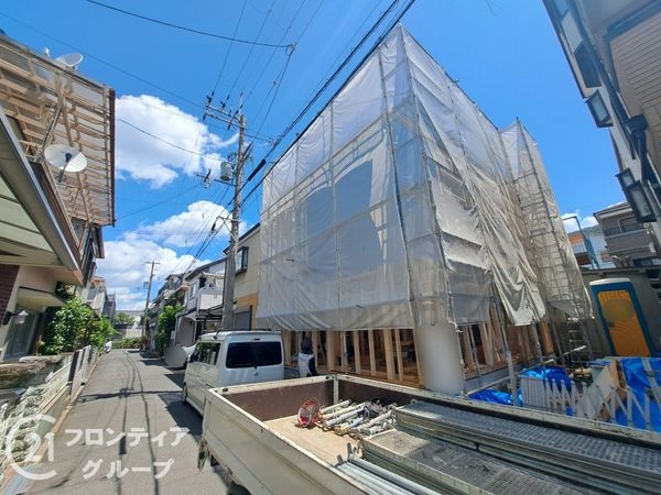 東大阪市額田町　新築一戸建て