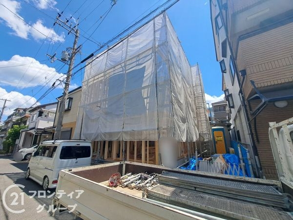 東大阪市額田町　新築一戸建て
