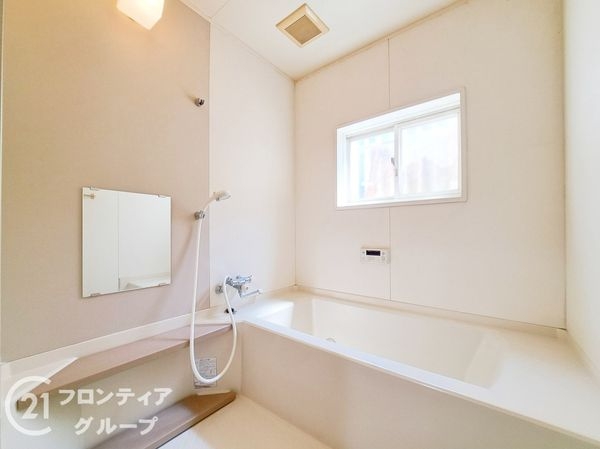 東大阪市若江西新町３丁目　中古一戸建て