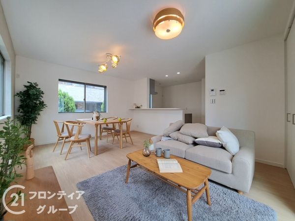 八尾市明美町２丁目の中古一戸建て
