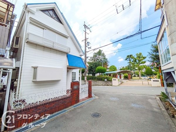 東大阪市中石切町１丁目の中古一戸建て