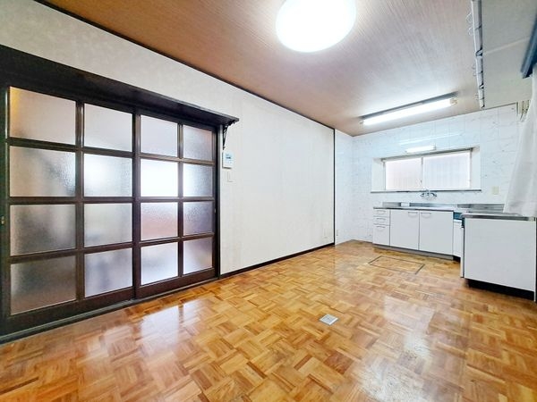 東大阪市中石切町１丁目の中古一戸建て