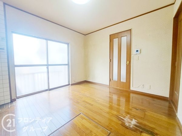 東大阪市箱殿町　中古一戸建て