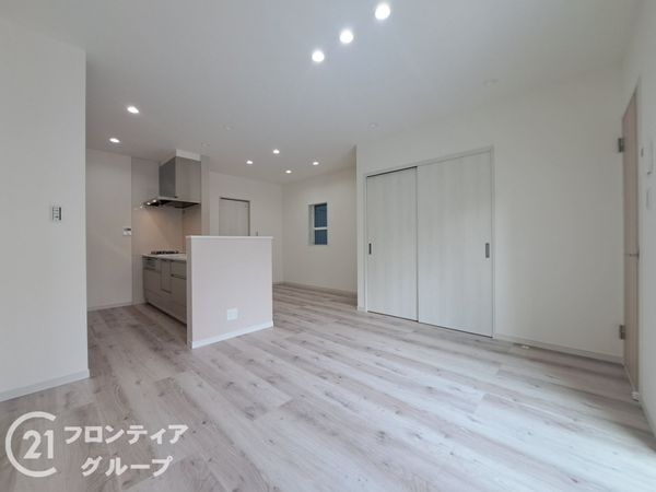 八尾市東山本町９丁目　新築一戸建て