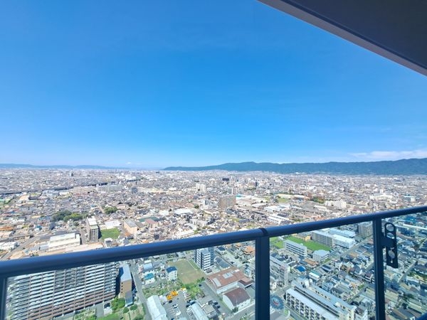 メガシティタワーズ　ザ・イースト　中古マンション