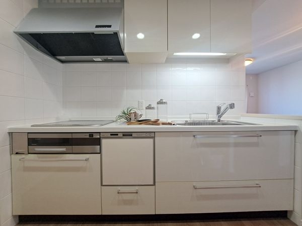 メガシティタワーズ ザ・イースト 中古マンション(キッチン)