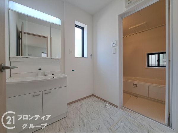 八尾市堤町２丁目　新築一戸建て　１号棟