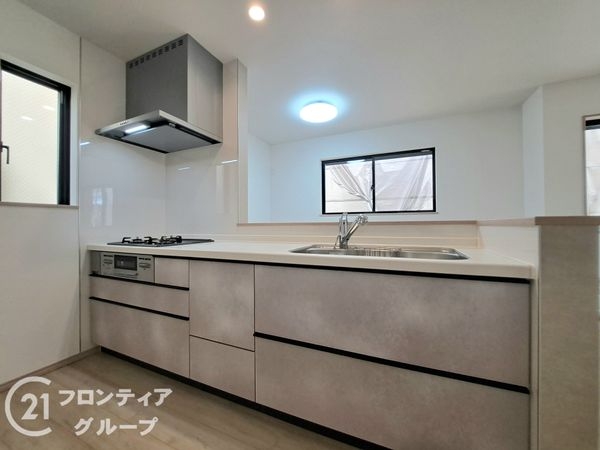 八尾市堤町２丁目　新築一戸建て　１号棟