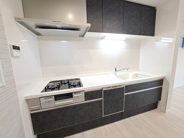 八尾市本町２丁目　新築一戸建て