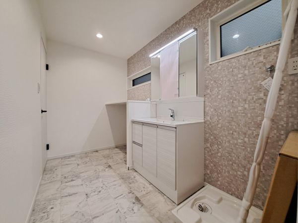 八尾市本町２丁目　新築一戸建て