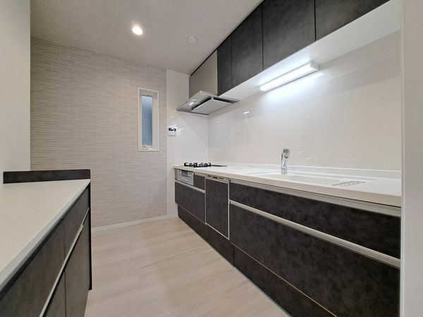 八尾市本町２丁目　新築一戸建て