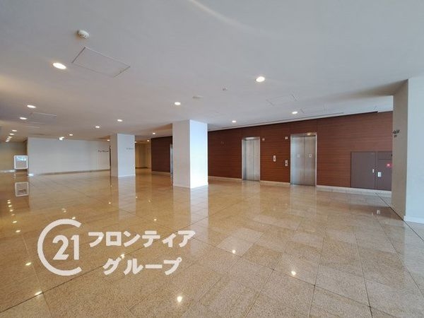 メガシティタワーズ　ザ　ウエスト　中古マンション