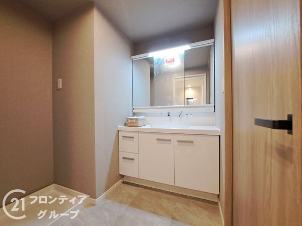 メガシティタワーズ　ザ　ウエスト　中古マンション