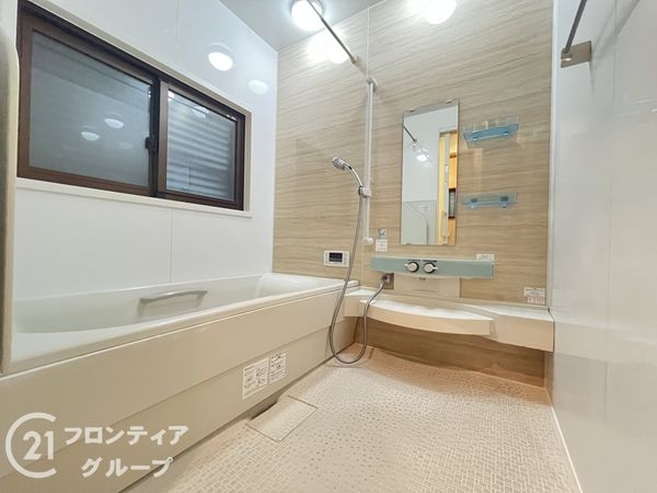 東大阪市菱屋西５丁目　中古一戸建て