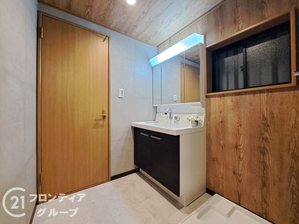 東大阪市南鴻池町２丁目の中古一戸建て