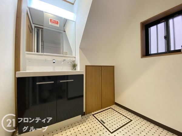 東大阪市新上小阪の中古一戸建て