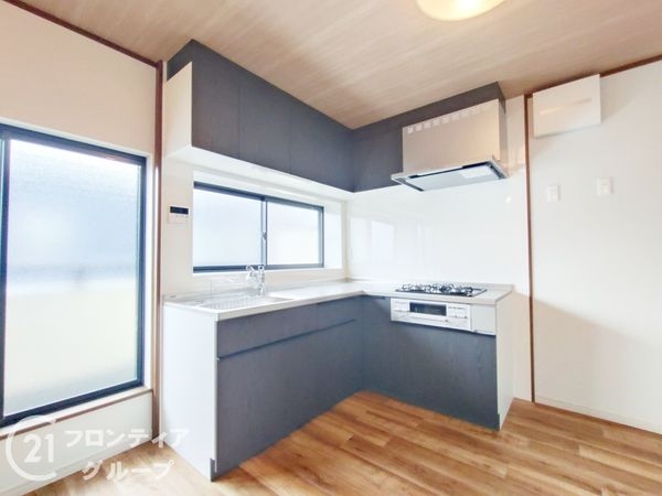 東大阪市若江西新町３丁目　中古一戸建て