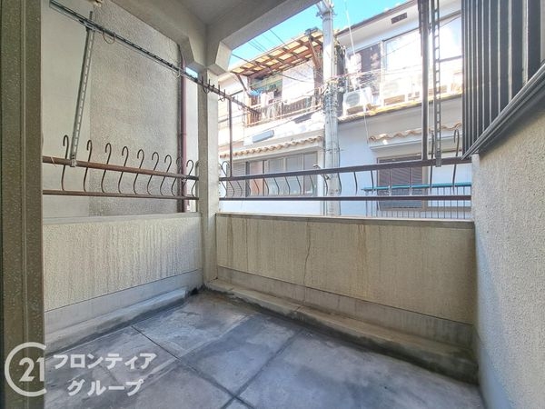 大阪市平野区瓜破4丁目の中古一戸建て(バルコニー)