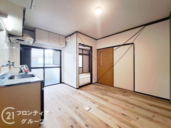 大阪市平野区瓜破4丁目の中古一戸建て(リビング)