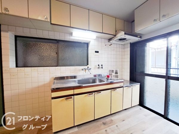 大阪市平野区瓜破4丁目の中古一戸建て(キッチン)