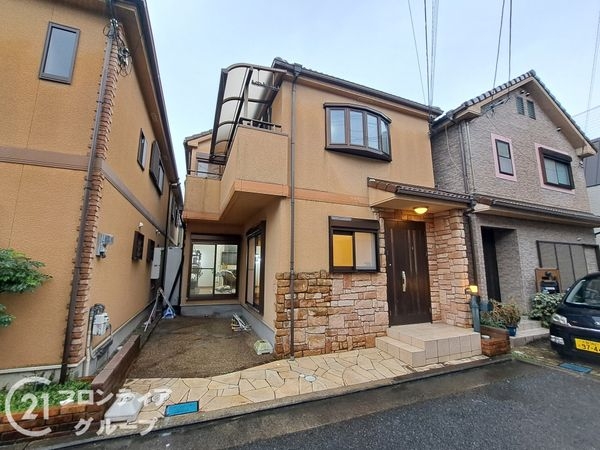 八尾市萱振町７丁目　中古一戸建て