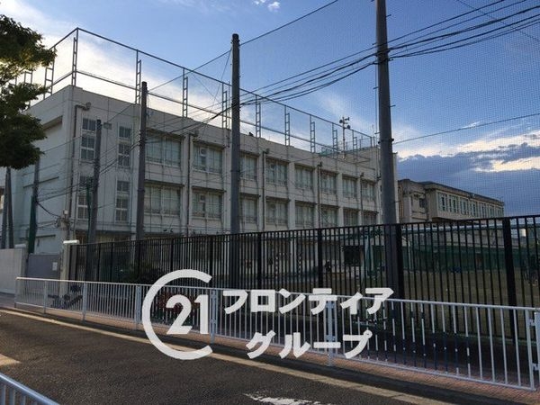 東大阪市水走２丁目　新築一戸建て　第１　１号棟(東大阪市立英田中学校)