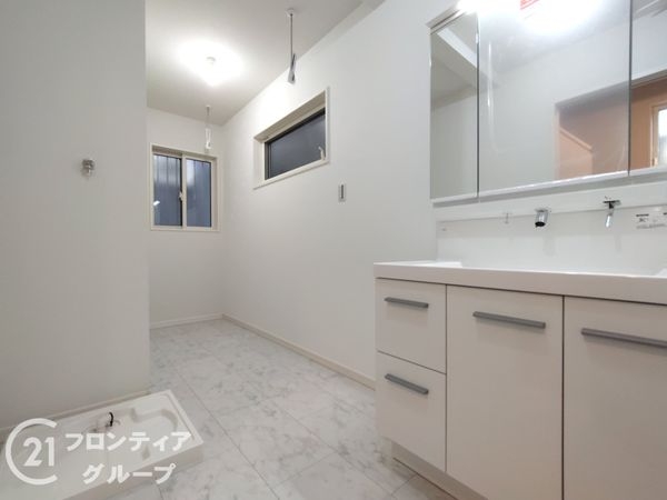 東大阪市新上小阪　新築一戸建て