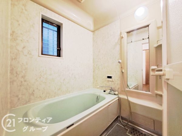 八尾市栄町２丁目　中古一戸建て