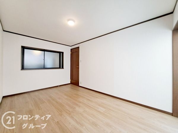 東大阪市御厨栄町２丁目の中古一戸建て