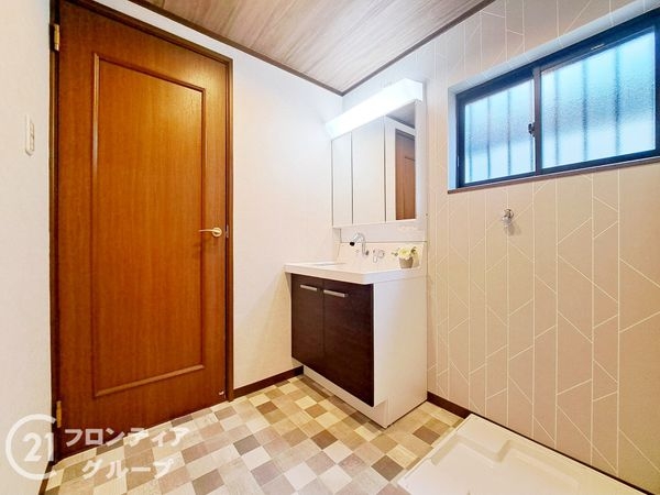 東大阪市御厨栄町２丁目の中古一戸建て