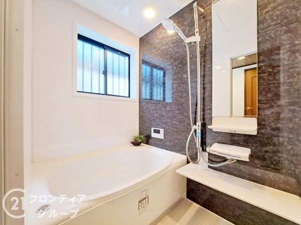 東大阪市御厨栄町２丁目　中古一戸建て