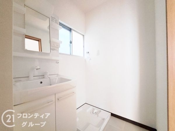 東大阪市東鴻池町４丁目の中古一戸建て