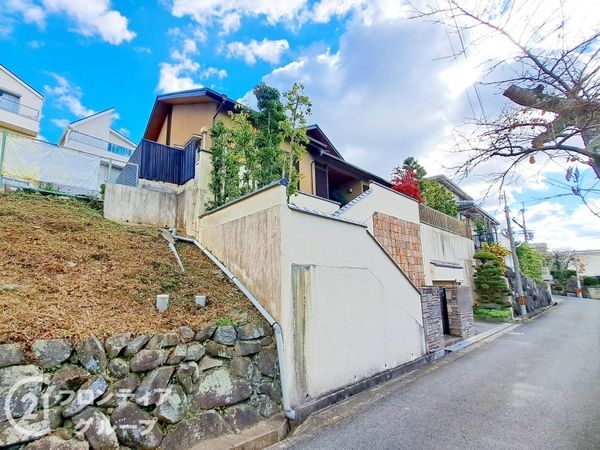 東大阪市山手町の中古一戸建て