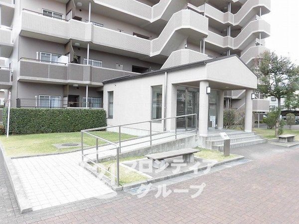 ローレルスクエア近鉄吉田２番館　中古マンション