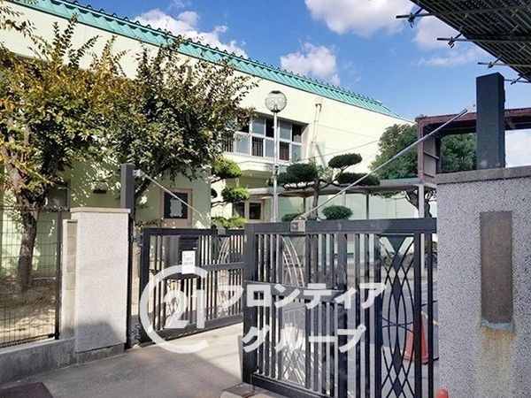 八尾市植松町１丁目の中古一戸建て(八尾市立龍華中学校)