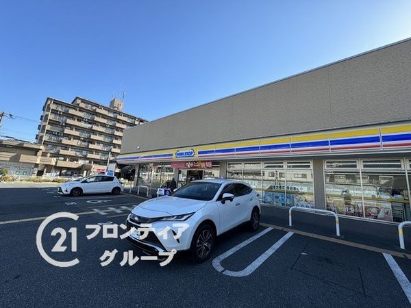 大阪市平野区瓜破西２丁目　新築一戸建て　２号棟(ミニストップ平野瓜破西店)