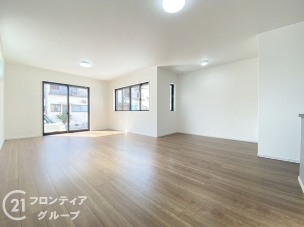 大阪市平野区瓜破西２丁目　新築一戸建て　3号棟